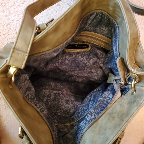 Beautiful Bag! - Picture 2 of 2